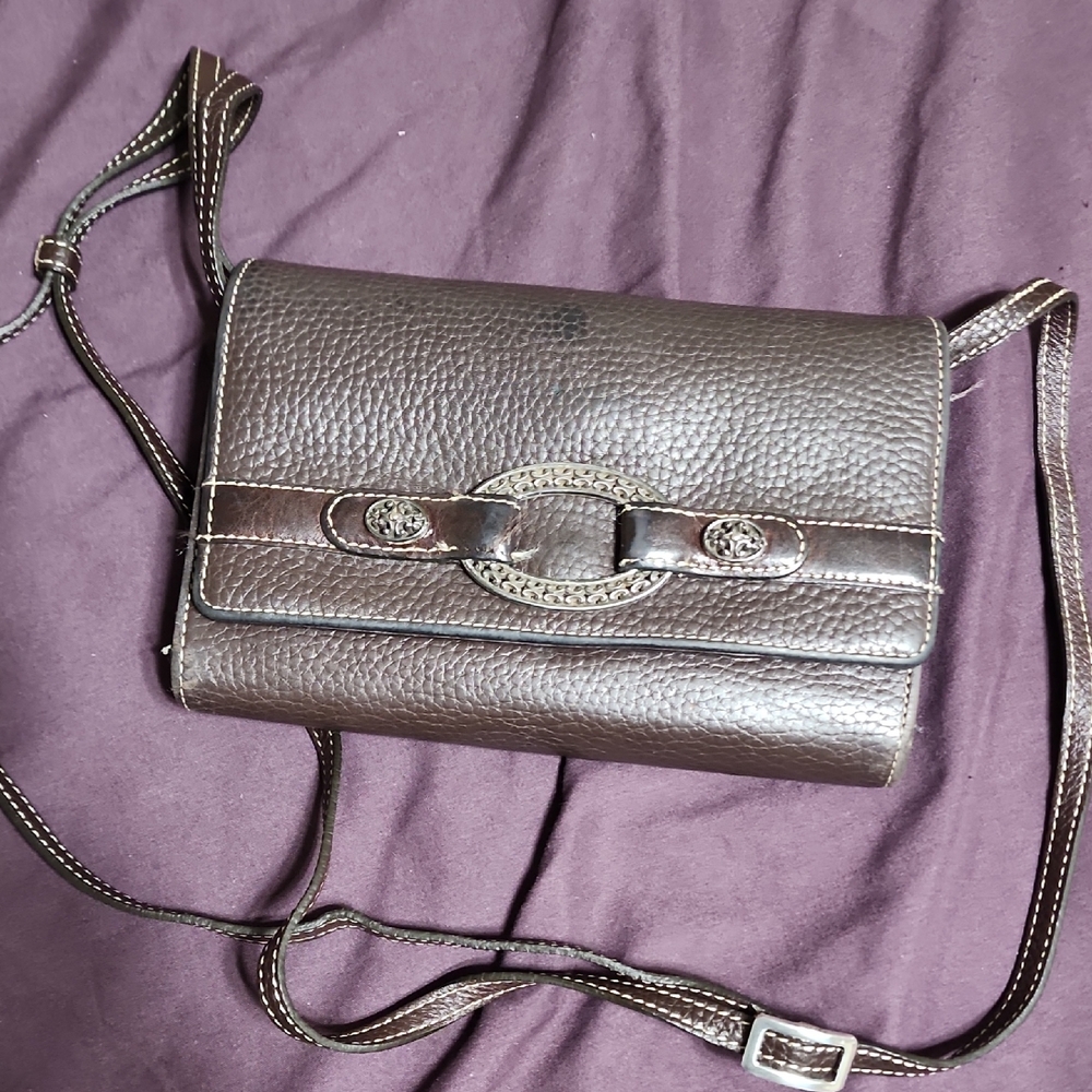 Elegant Metallic Shoulder Bag